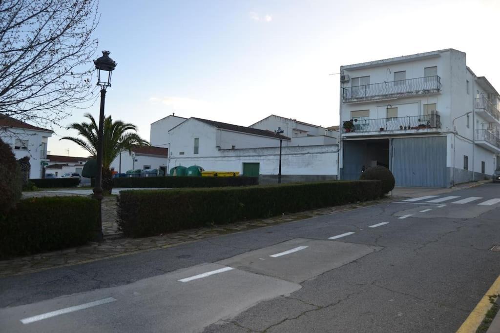 Apartamento Apartamento Las Fuentes Sierra de Fuentes Exterior foto